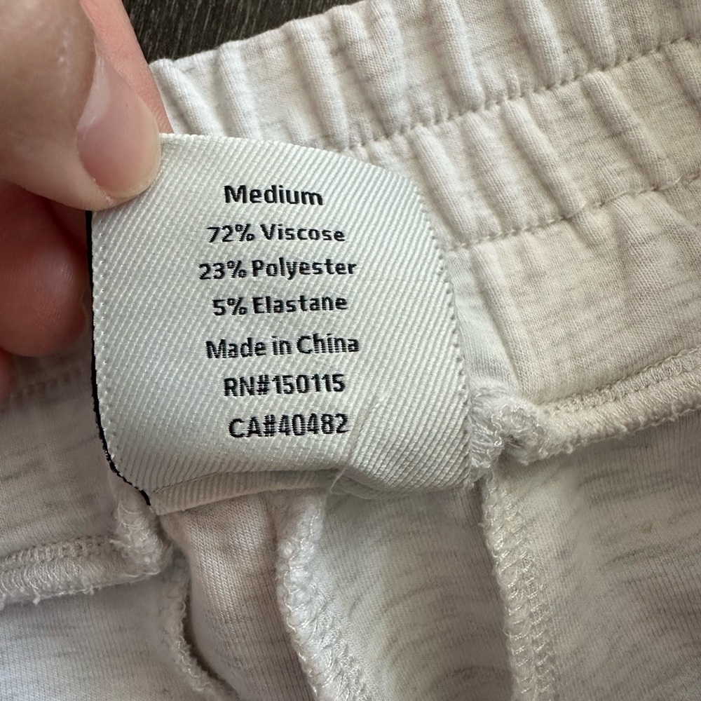 Varley Gray Sleeveless Set - Picture 8 of 12